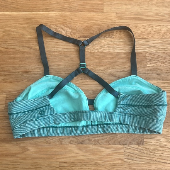 💚 Lululemon Anahatasana Bra size 8 - rare! - Picture 7 of 8